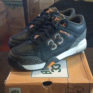 Larry Bird From Late 1990s Very Rare Boys 5.5 Girls 7 NWT & BOX